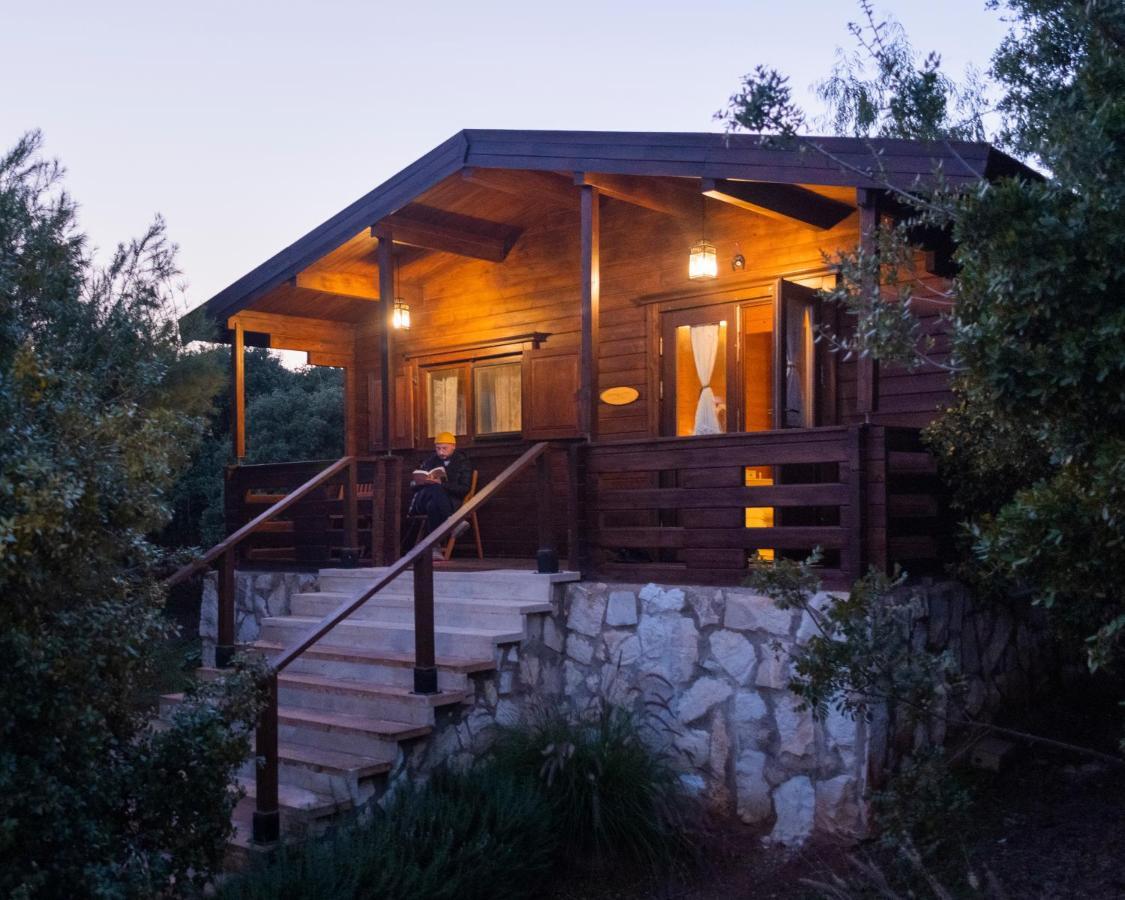 Mountain Breeze Lodge & Resort Al Salt Exterior foto